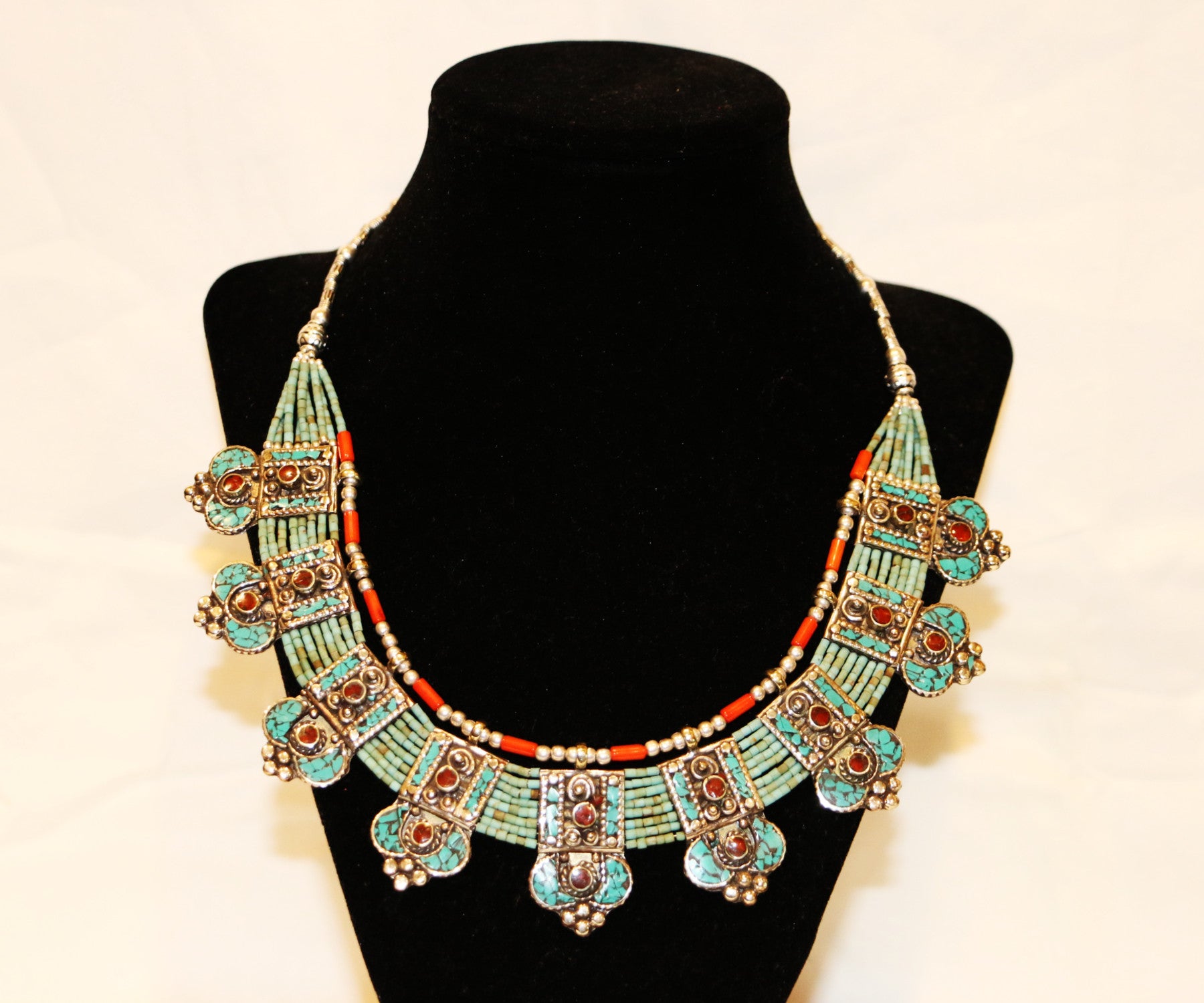 Hand-made Tibetan Style Coral necklace with pendant